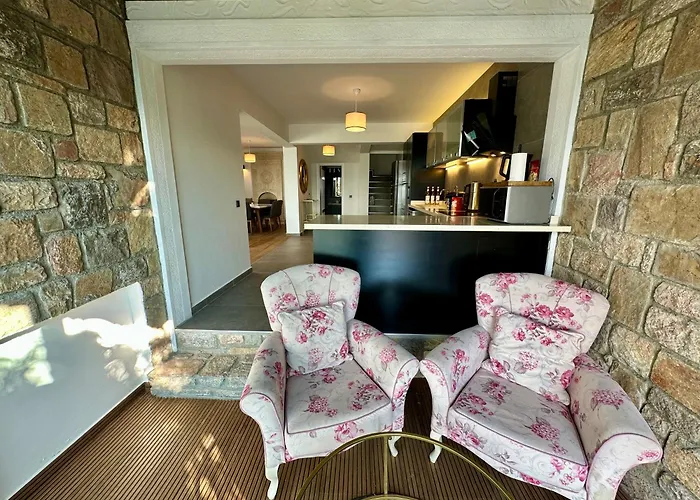 Villa Bitez